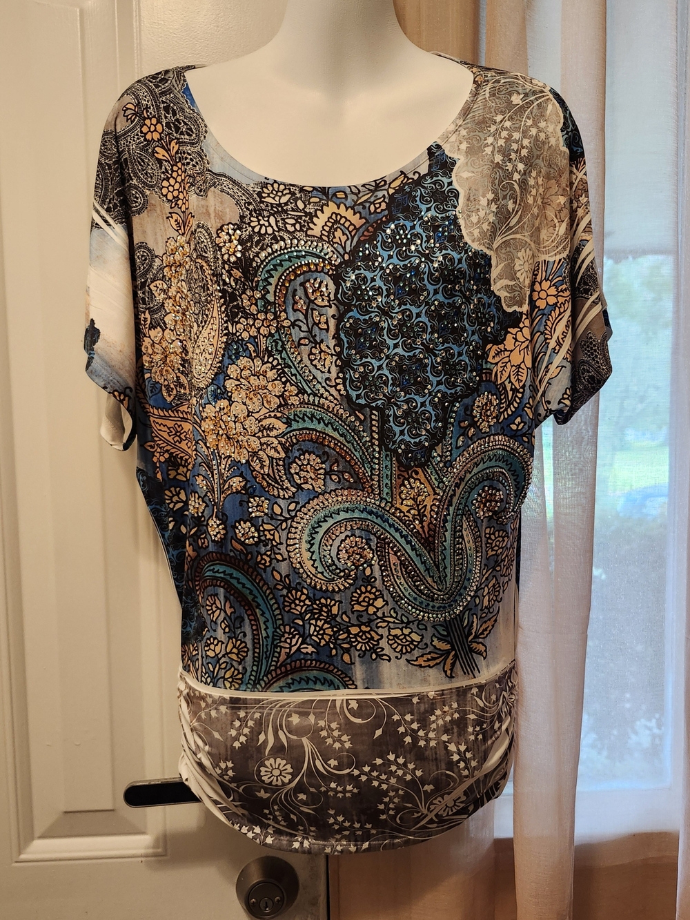 Rouge! Blue and Tan Paisley Short Sleeve Top